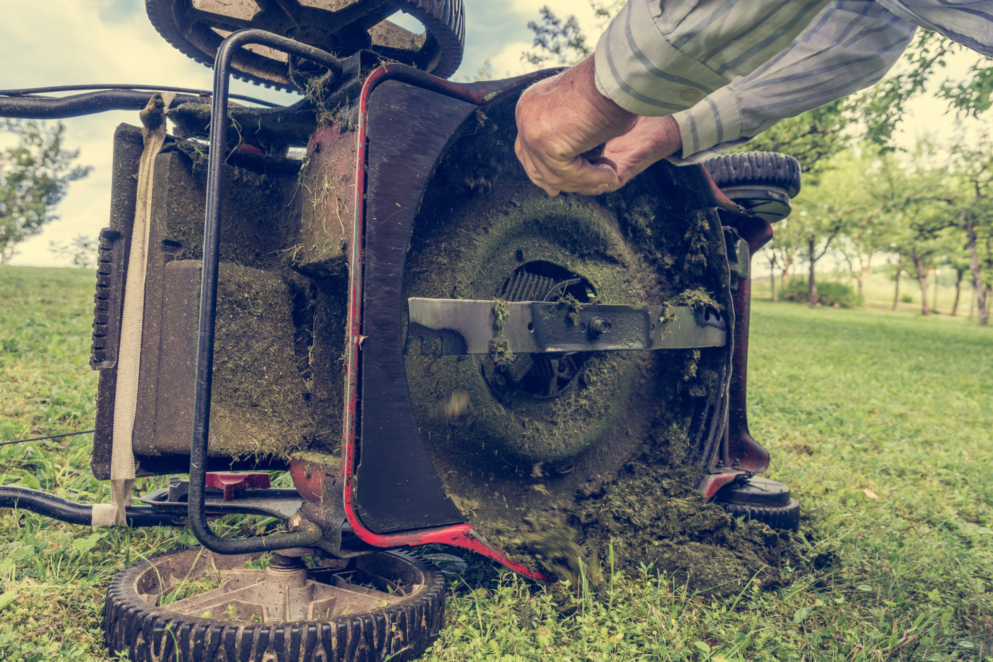 service-your-lawn-mower-to-be-ready-for-the-first-mow-of-the-year